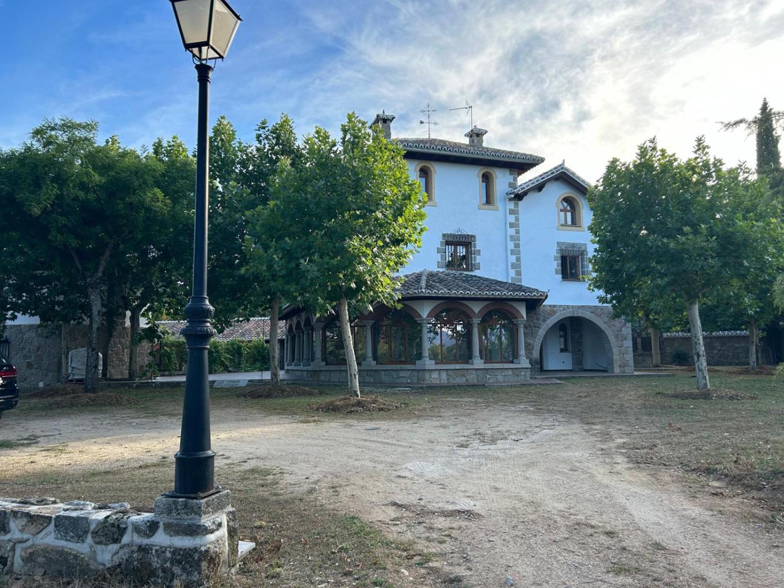 La Casona Imperial 2 Villa Galapagar Exterior photo