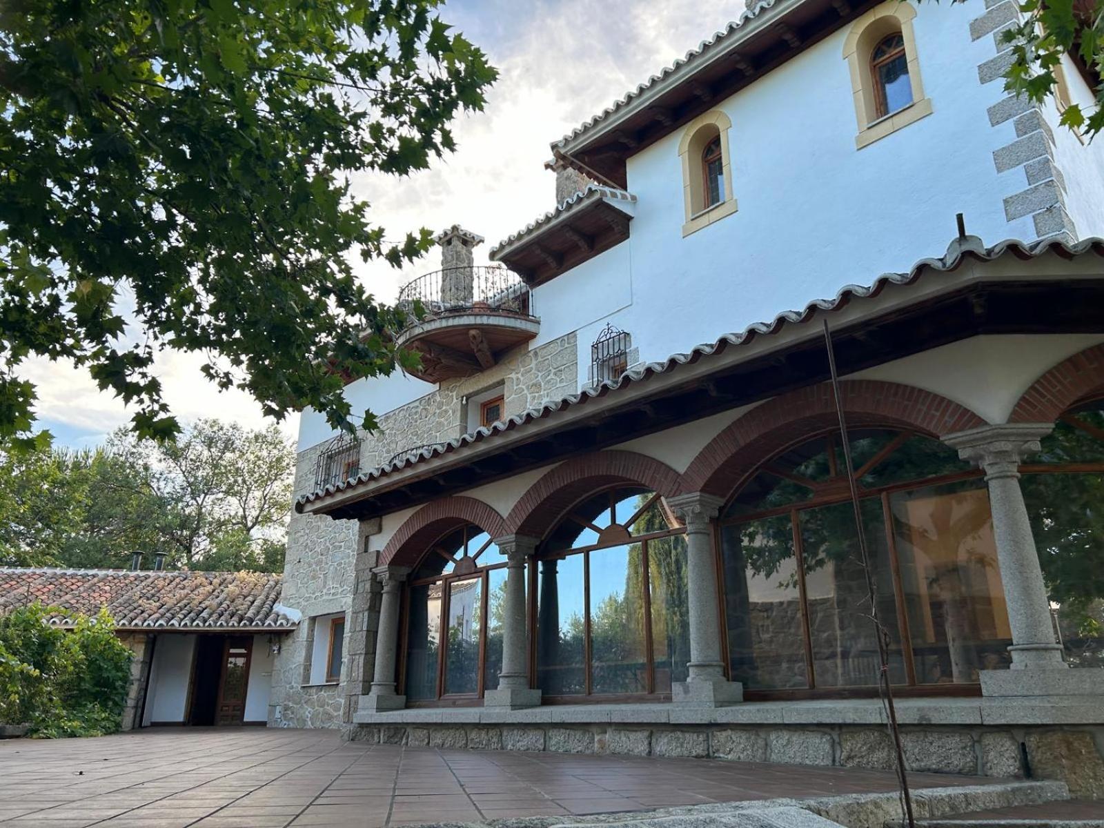 La Casona Imperial 2 Villa Galapagar Exterior photo